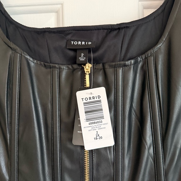 Torrid Black Faux Leather Zip-Up Corset - NWT - Picture 2 of 5